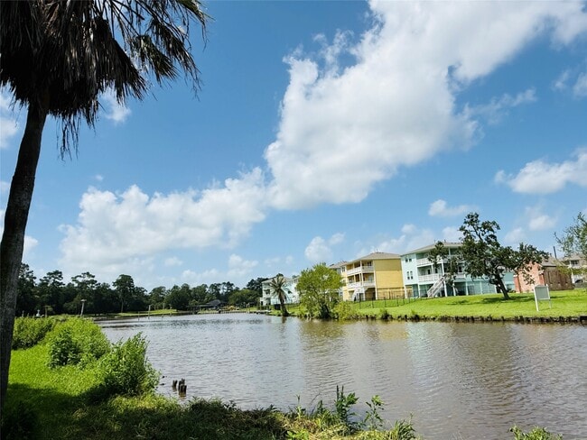 Building Photo - 3936 Wagon Rd