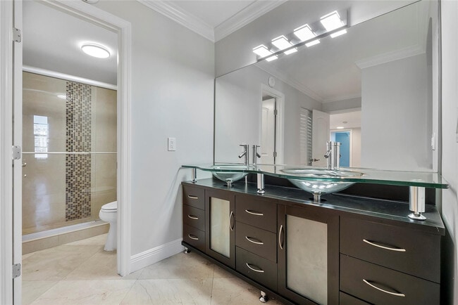 Building Photo - 1000 S Ocean Blvd