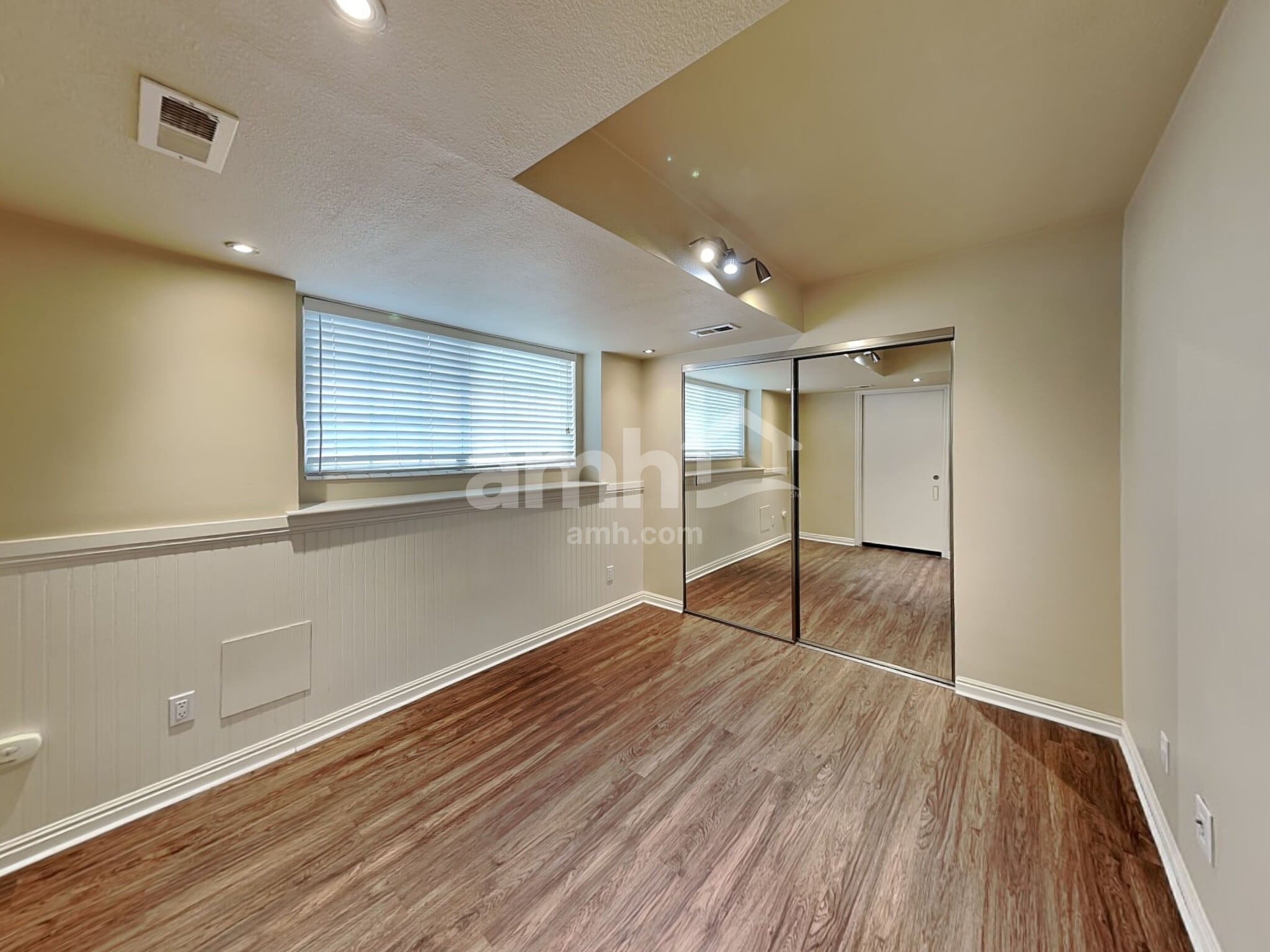 Building Photo - 3024 W 4450 S