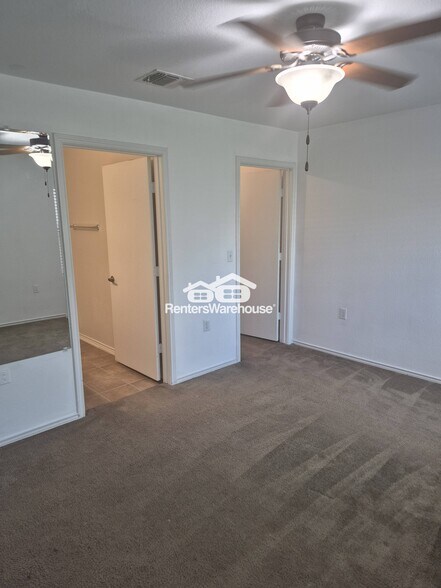 Building Photo - 9000 Stambourne St