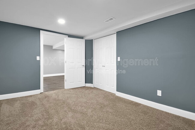 Building Photo - 203 N Miller Dr