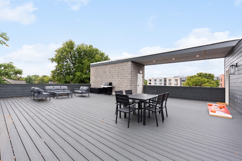 Building Photo - 6011 Madison Rd