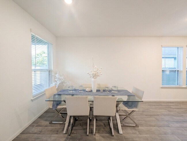 Building Photo - 18122 Sonresa Wy