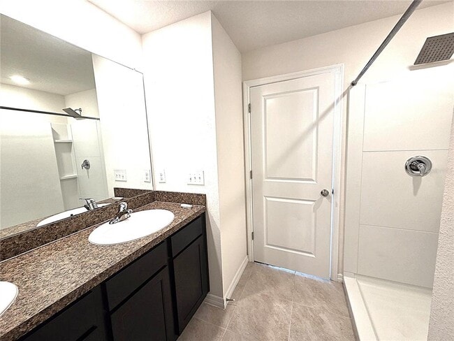 Building Photo - 12183 High Rock Wy