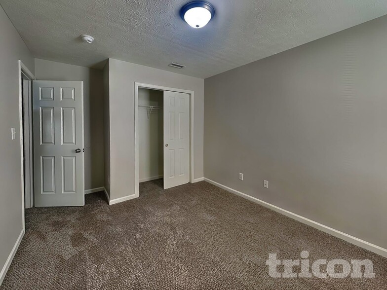 Building Photo - 2944 Mozart Way