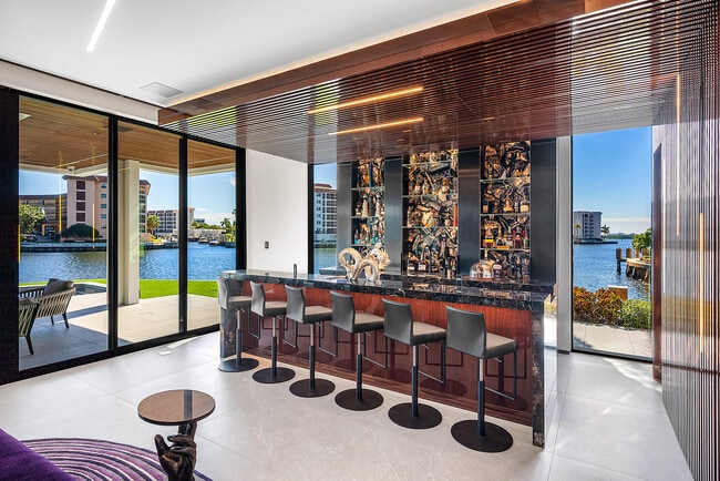 Building Photo - 2934 NE 8th Ave