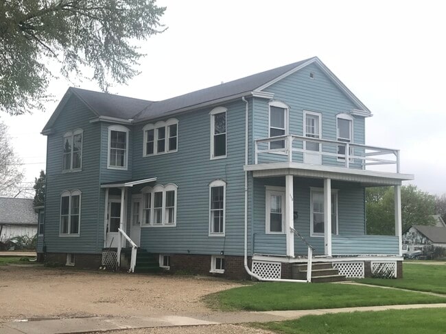 Building Photo - 110 S Pleasant St