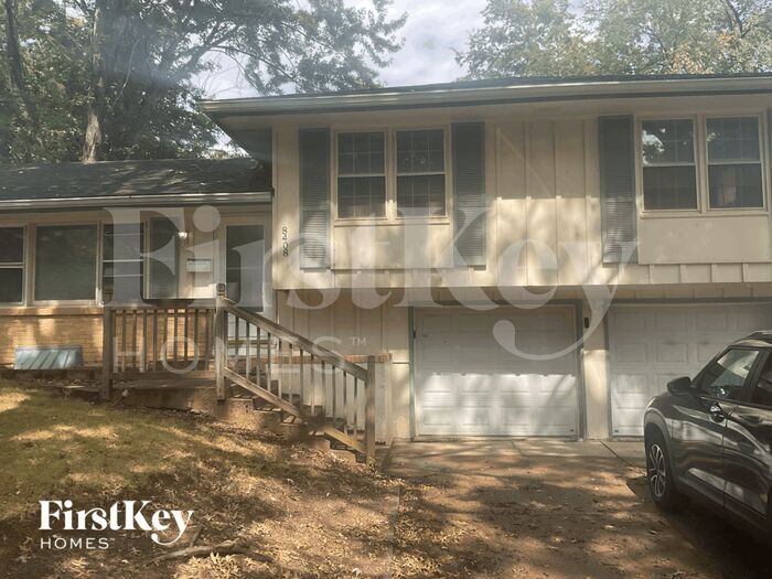 Primary Photo - 8408 E 85 St