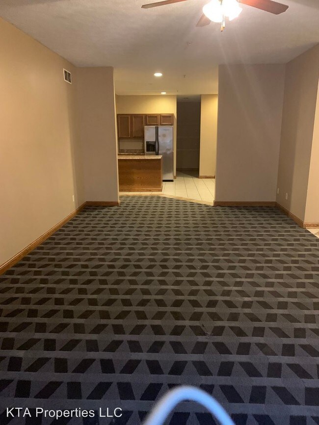 Building Photo - 223 Chestnut St