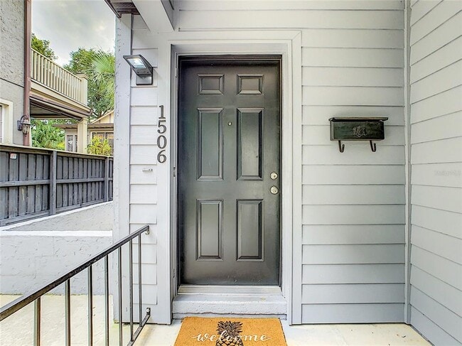 Building Photo - 1506 E Jefferson St