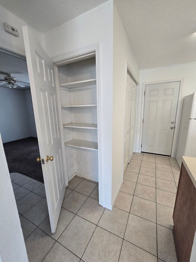 Building Photo - 4401 W Jeana Ct