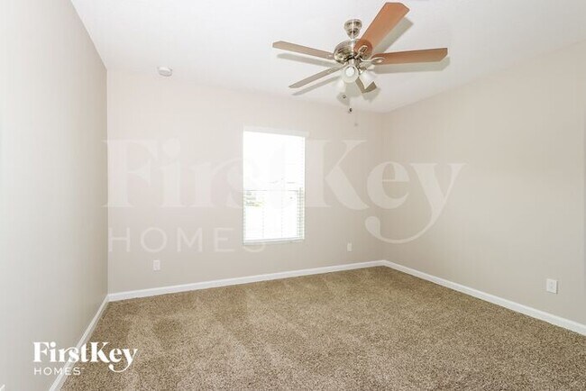 Building Photo - 1265 SW Century Ave