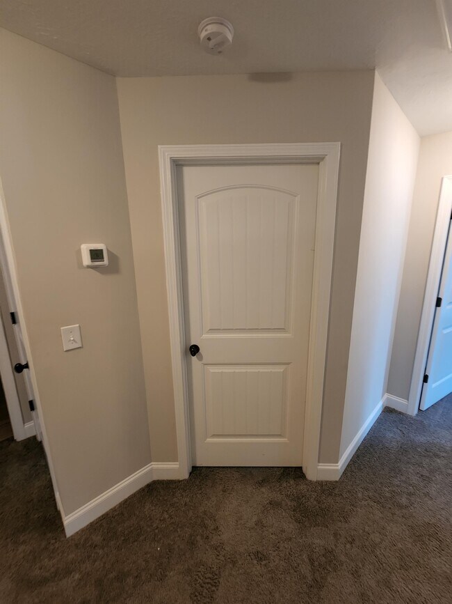 Building Photo - 3075 Margot Ln