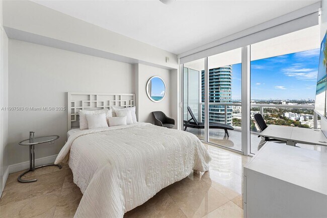 Building Photo - 450 Alton Rd