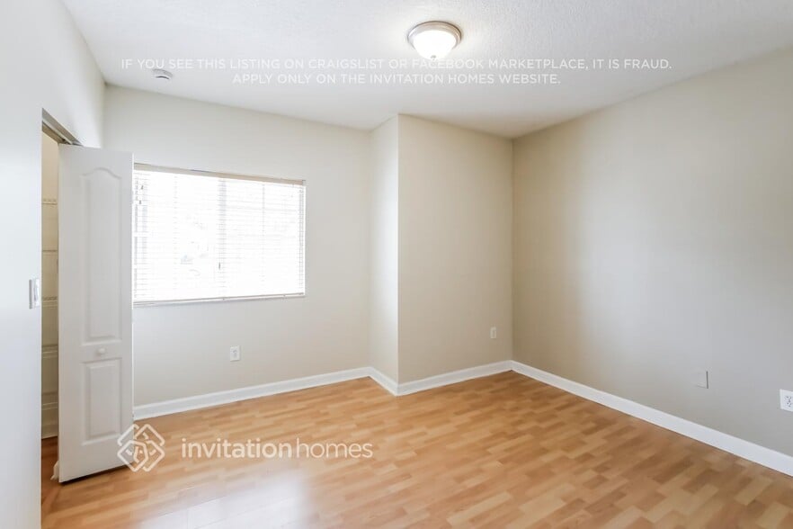 Building Photo - 16349 SW 50th Terrace