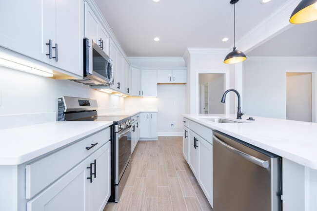 Building Photo - 3630 Ancient Oaks Cir