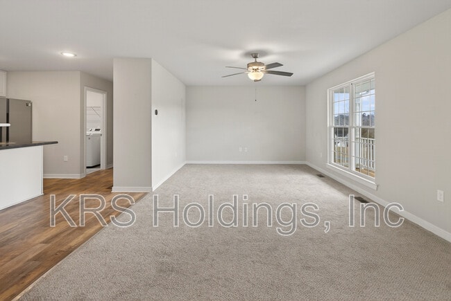 Building Photo - 6093 Flintstone Dr