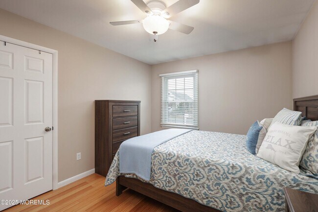 Building Photo - 41 Longpoint Dr