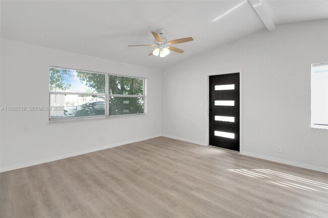 Building Photo - 1617 NW 15th St