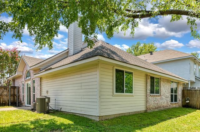 Building Photo - 1329 Maywood Ct