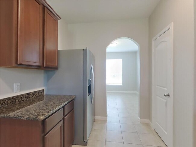 Building Photo - 10823 Spring Brook Pass Dr