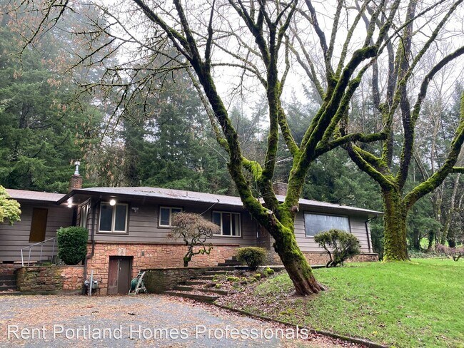Building Photo - 4 br, 2 bath House - 10275 SE Hillcrest Drive