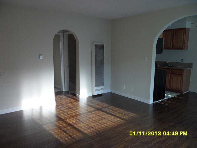Building Photo - 12727 Matteson Ave