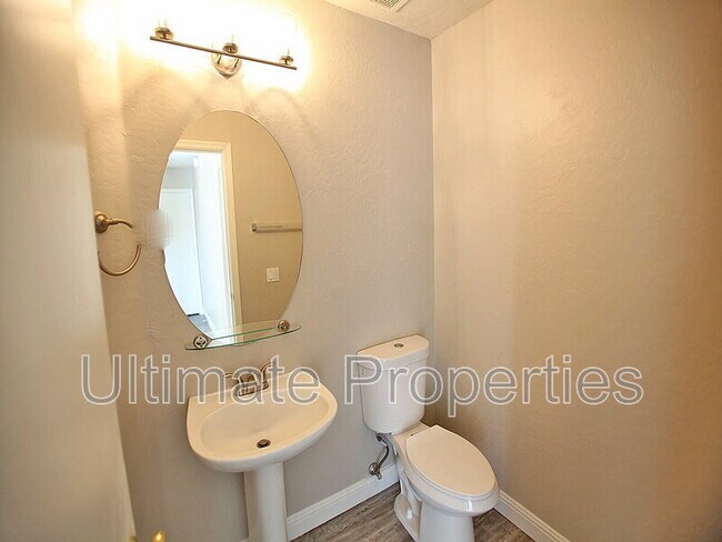 Building Photo - 12301 W Columbine Dr