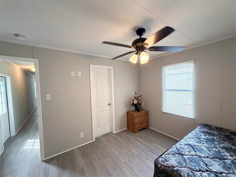 Building Photo - 110 N Michigan St