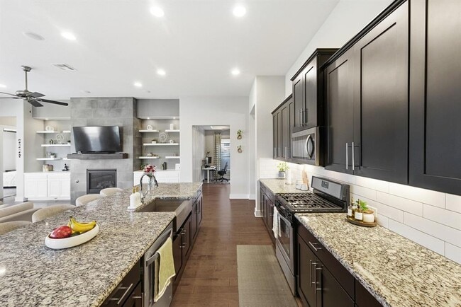 Building Photo - 108 Leon Loop