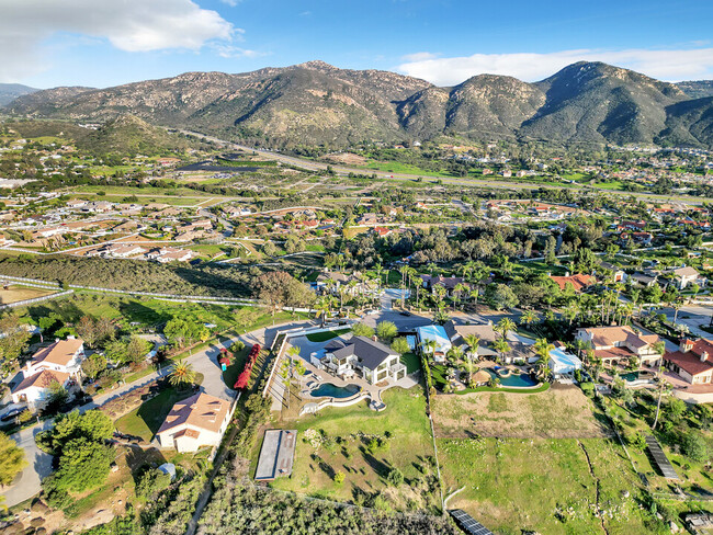 Building Photo - 14692 Ranch Trail Dr