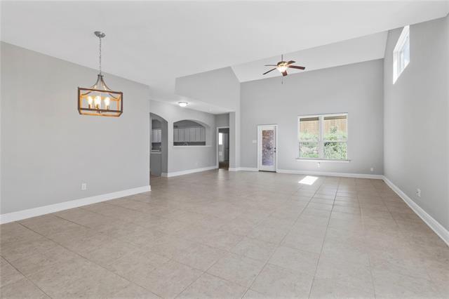 Building Photo - 2136 Mulberry Dr