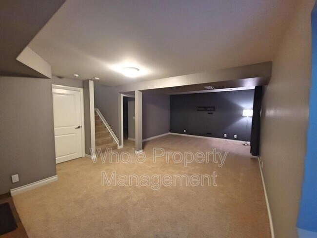 Building Photo - 434 Emerson St