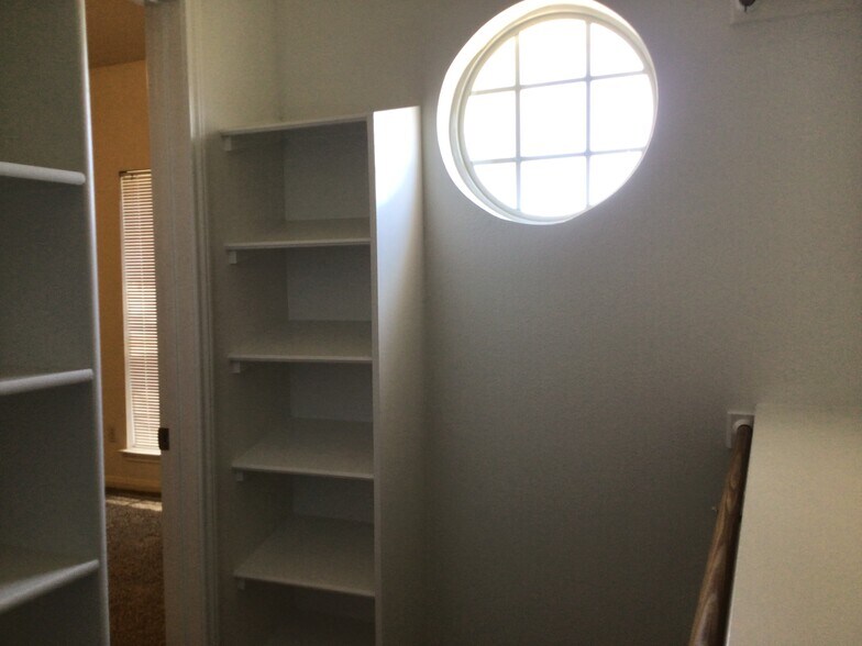 Master closet/ built in shelves - 2913 Whisper Oaks Ln