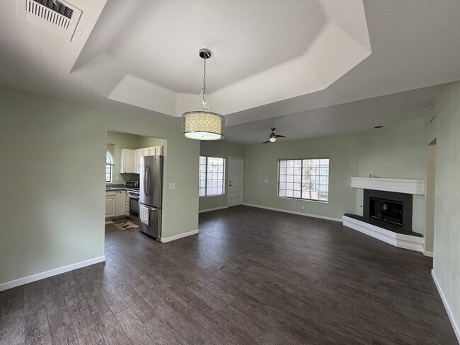 Building Photo - 1415 Santa Margarita St