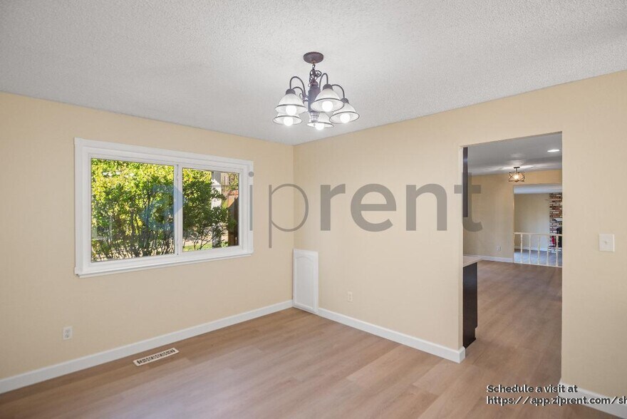 Building Photo - 15 Malibu Ct