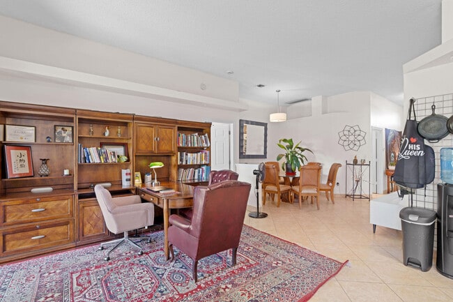 Building Photo - 5078 Willow Pond Rd W