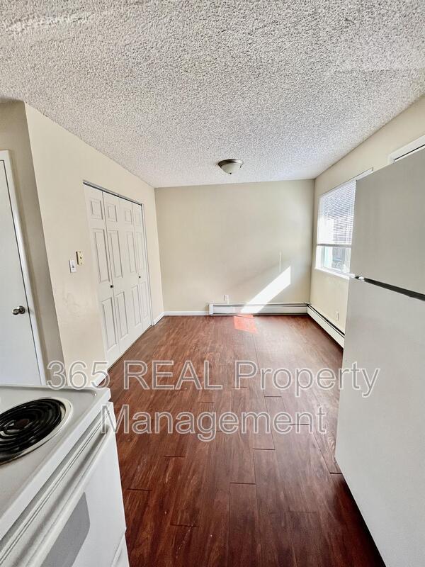 Building Photo - 709 37th Ave