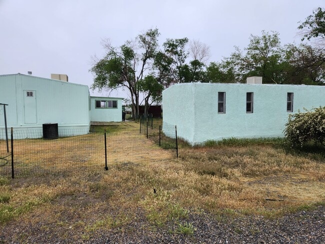 Building Photo - 1111 Hardy Ln