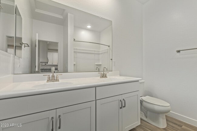 Building Photo - 17065 W Alice Ave