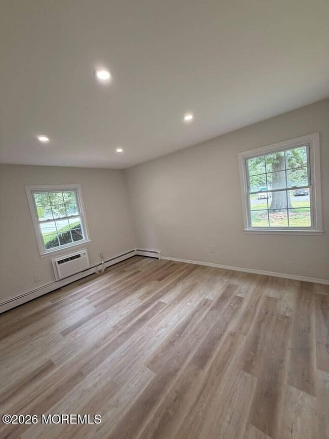 Building Photo - 48 Stonehurst Blvd