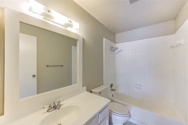 Building Photo - 6500 Sands Point Dr