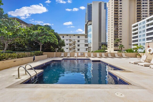 Building Photo - Aloha Towers