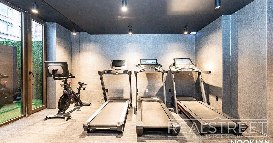 Building Photo - Schermerhorn Street