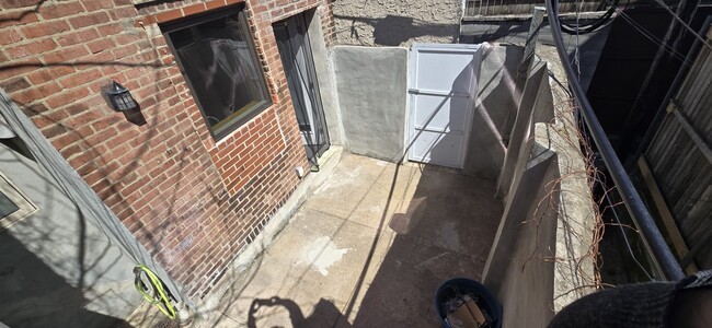 Building Photo - 1708 Pierce St