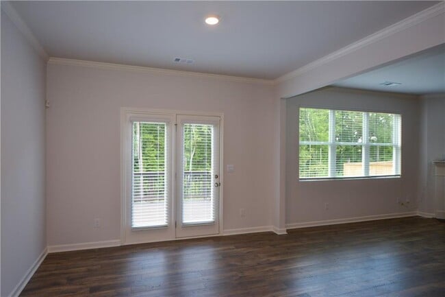 Building Photo - 331 Belmont Dr