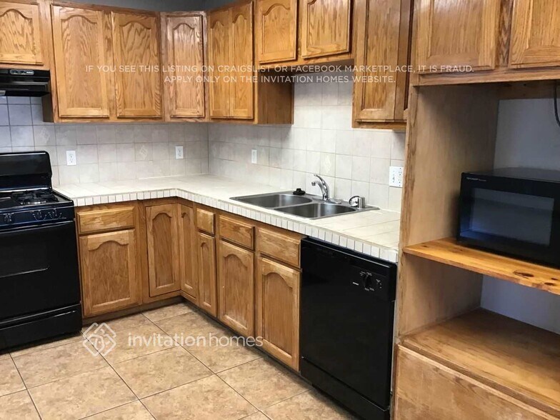 Building Photo - 604 W Morgan St