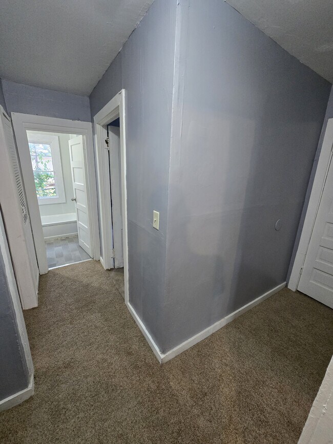 hall - 2081 Tuskegee Rd