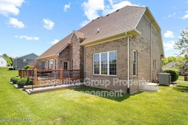 Building Photo - 120 Calumet Loop