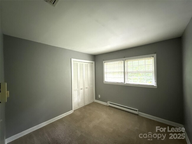 Building Photo - 3619 Havenwood Rd